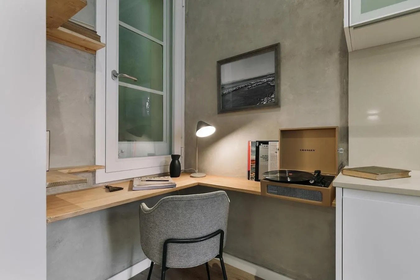 Lägenhet Baia - Studio And Balcony In Eixample Esquerra Barcelona