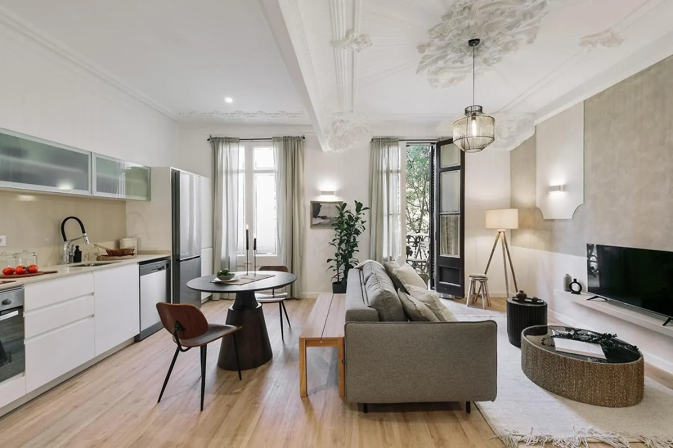 Lägenhet Baia - Studio And Balcony In Eixample Esquerra Barcelona